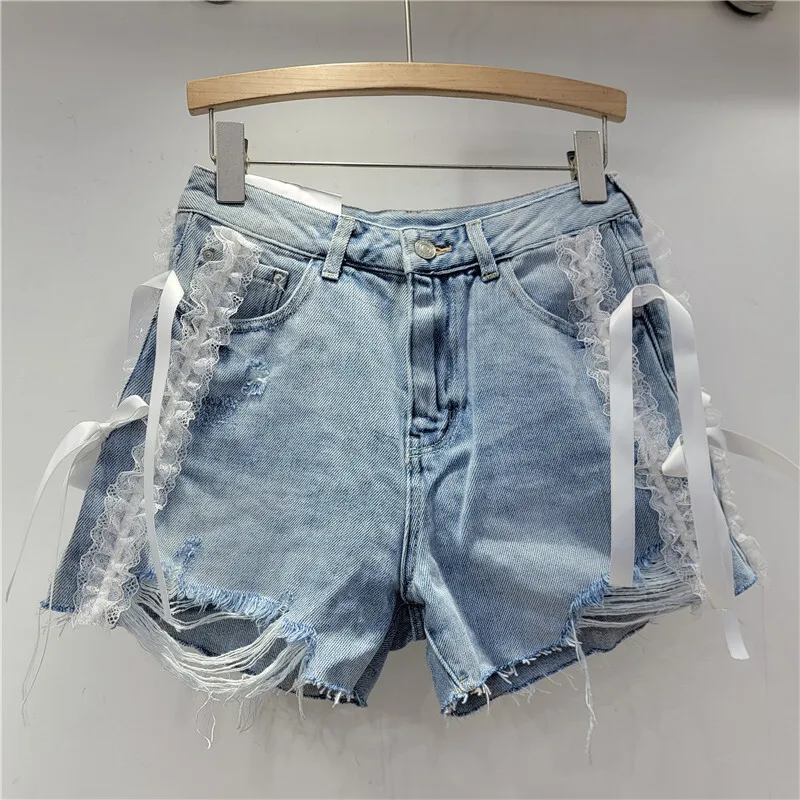 DEAT Women's Shorts High Waist Broken Holes Lace Edge Bow Wide Leg A-line Denim Short Pants 2024 New Fashion Winter 29L9101