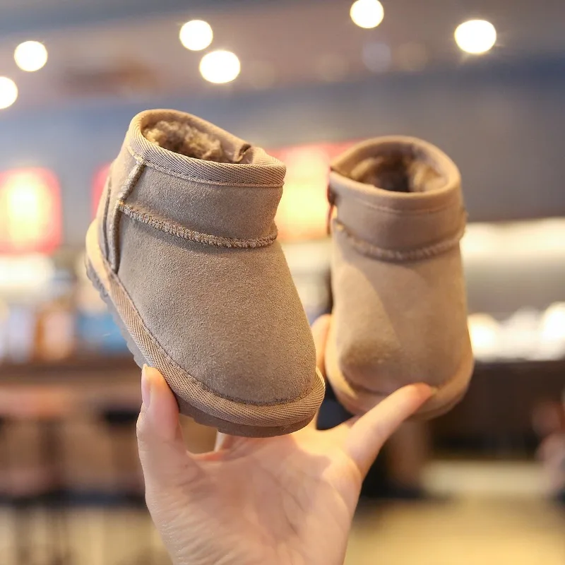 Kleinkind-Schneestiefel Warme Dicke Pelz-Babyschuhe Einfarbig Vielseitig 2026 Winter Neue Kinder-Freizeitstiefel Rutschfest Trendig – Detail 4
