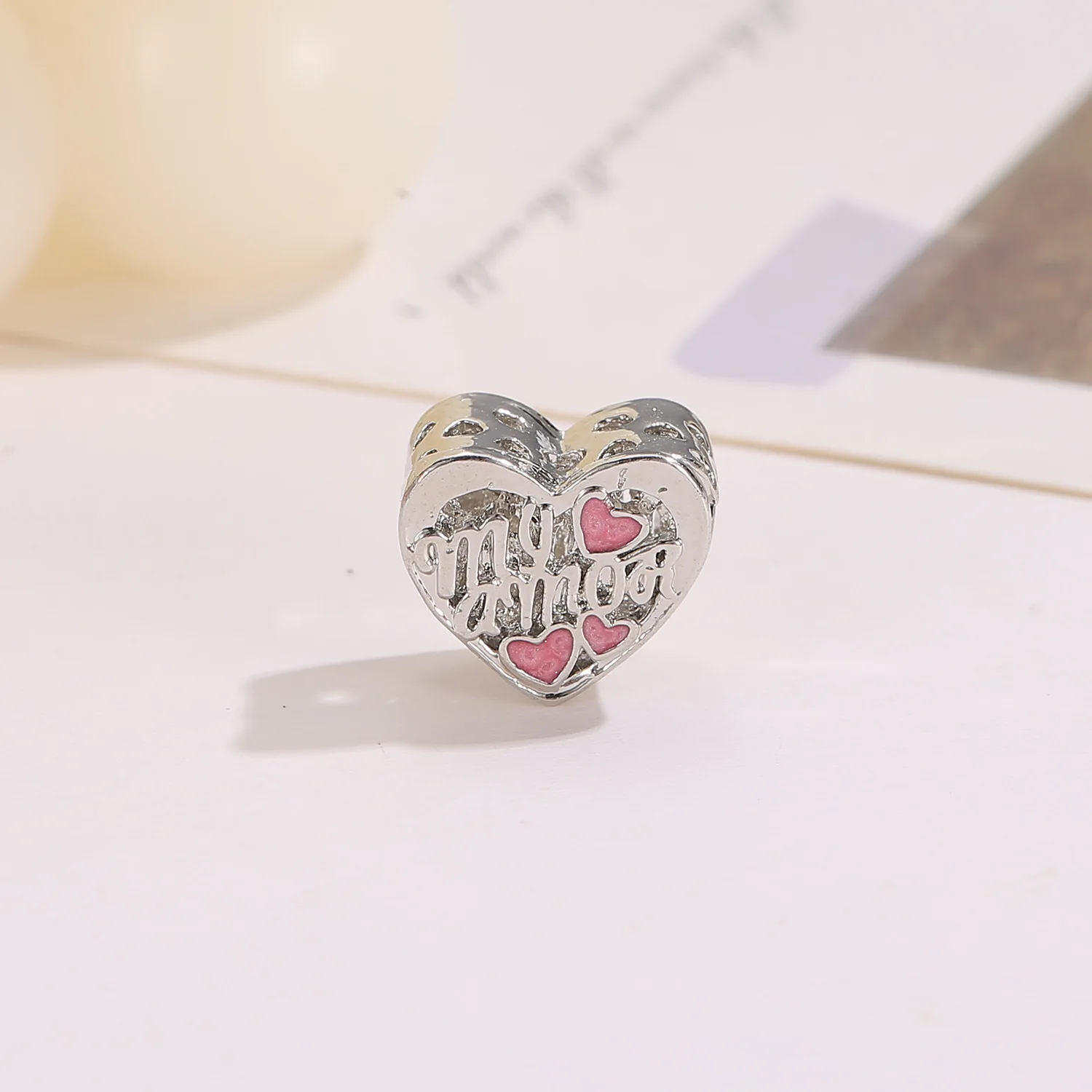 Heart-shaped beaded jewelry with hollowed-out letters and loose beads - a heart-shaped bracelet made by hand with red string - D