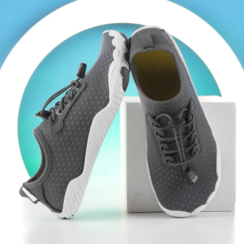 New Beach Shoes Wading Upstream Shoes Non-Slip Water Socks Swimming Shoes Breathable Treadmill Soft Shoes Black Soft Soled