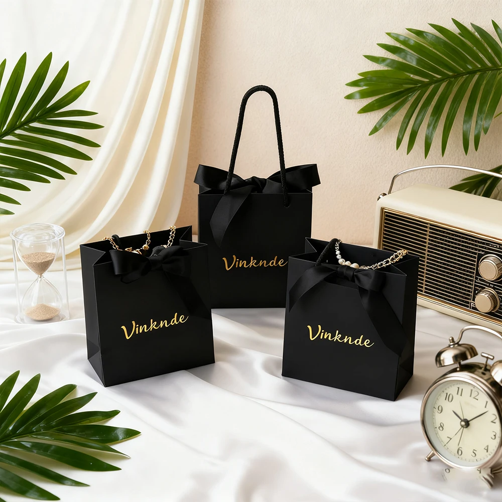 

Индивидуальный логотип, люксовый бренд, черные подарочные бумажные сумки-тоут, бутик-шоппинг, небольшая упаковка для ювелирных изделий, сумка из крафт-бумаги с ручкой