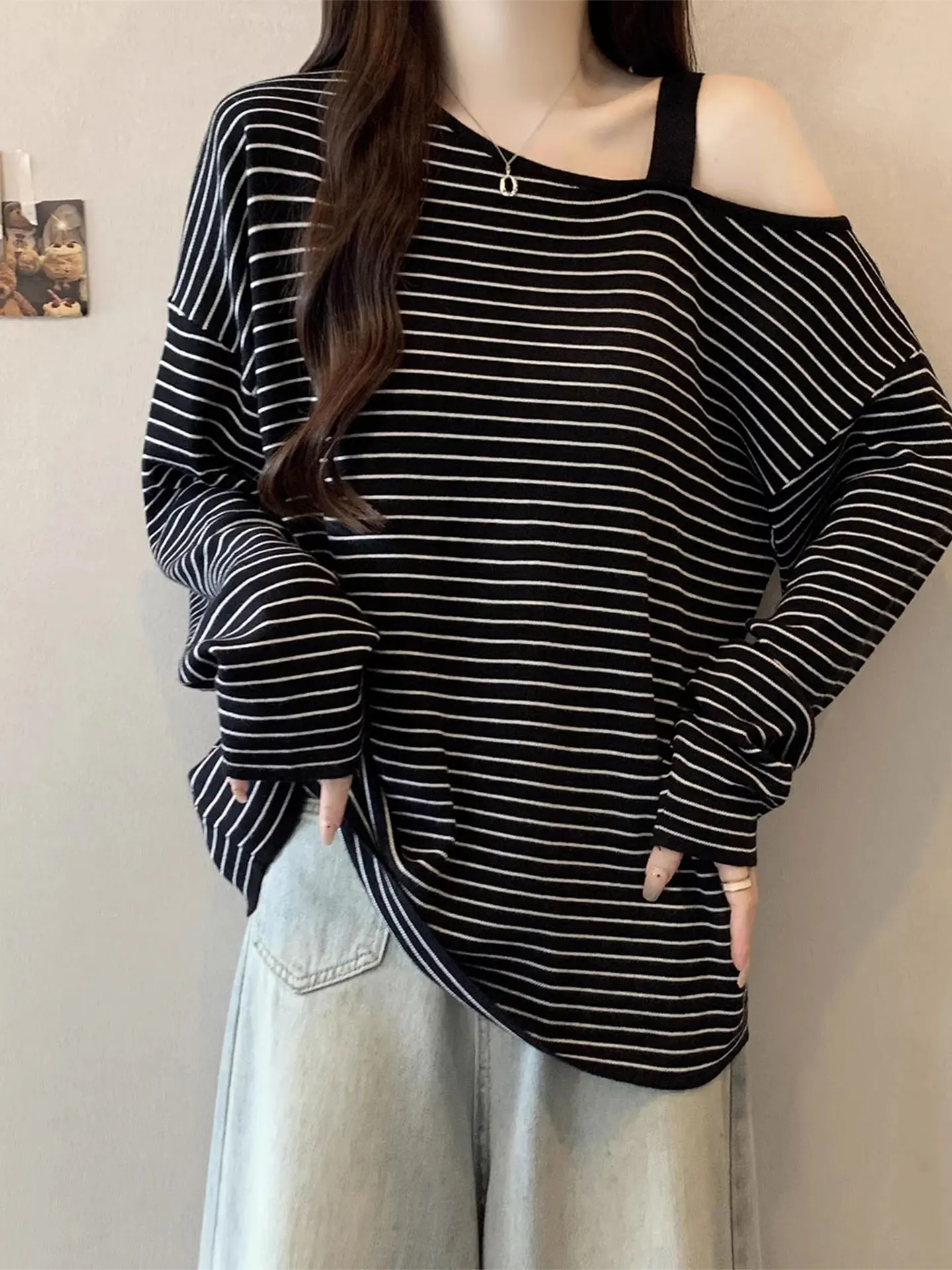 

Unique oulder Bared Striped Long Sve T irt Women Spring Large Size Loose Belly Covering Faionable Youthful Top