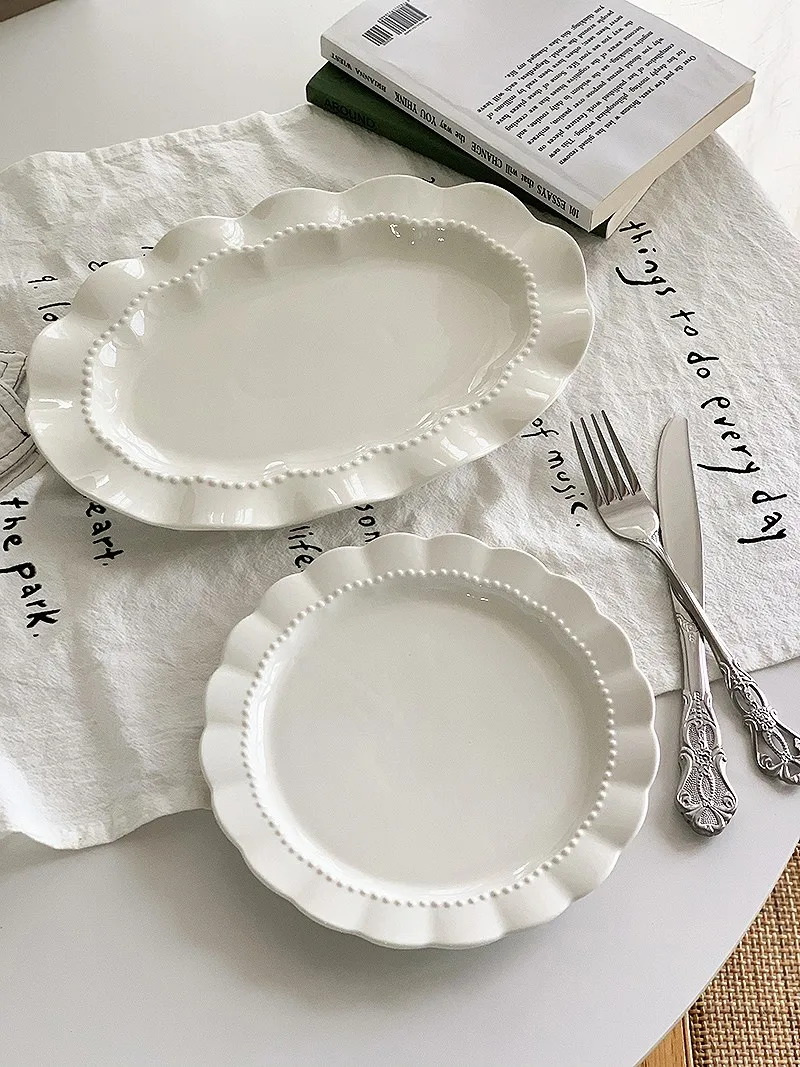 Juego de comedor de cerámica blanca pura de lujo estilo europeo Anmuli, plato ande con borde floral en re, vala red...