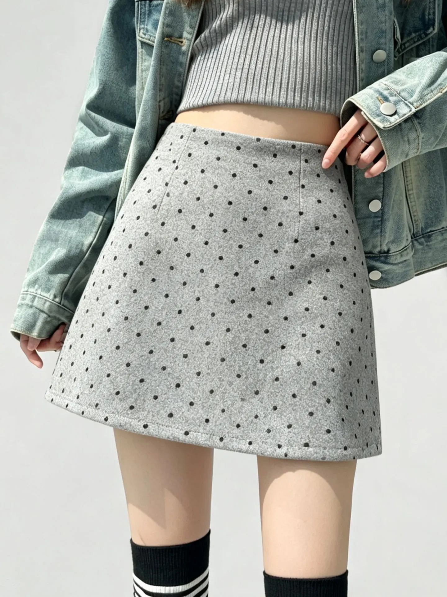 High Waist Flocking Velvet Polka Dot Woolen  Skirt Women's Autumn Slimming A-Line Bodycon Short Skirt Commute Korean Style