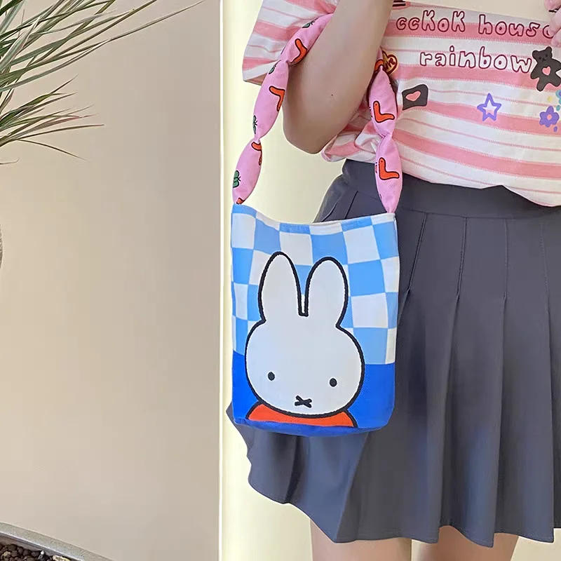 

Miffy canvas bag Kawaii girl dopamine large capacity canvas bag student cartoon creative shopping bag portable makeup bag