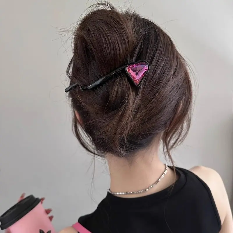 Exquisite Colorful Diamond Love Hair Clip for Women 2024 New High end Back Spoon Pan Hair Grab Clip Twist Clip One line Clip