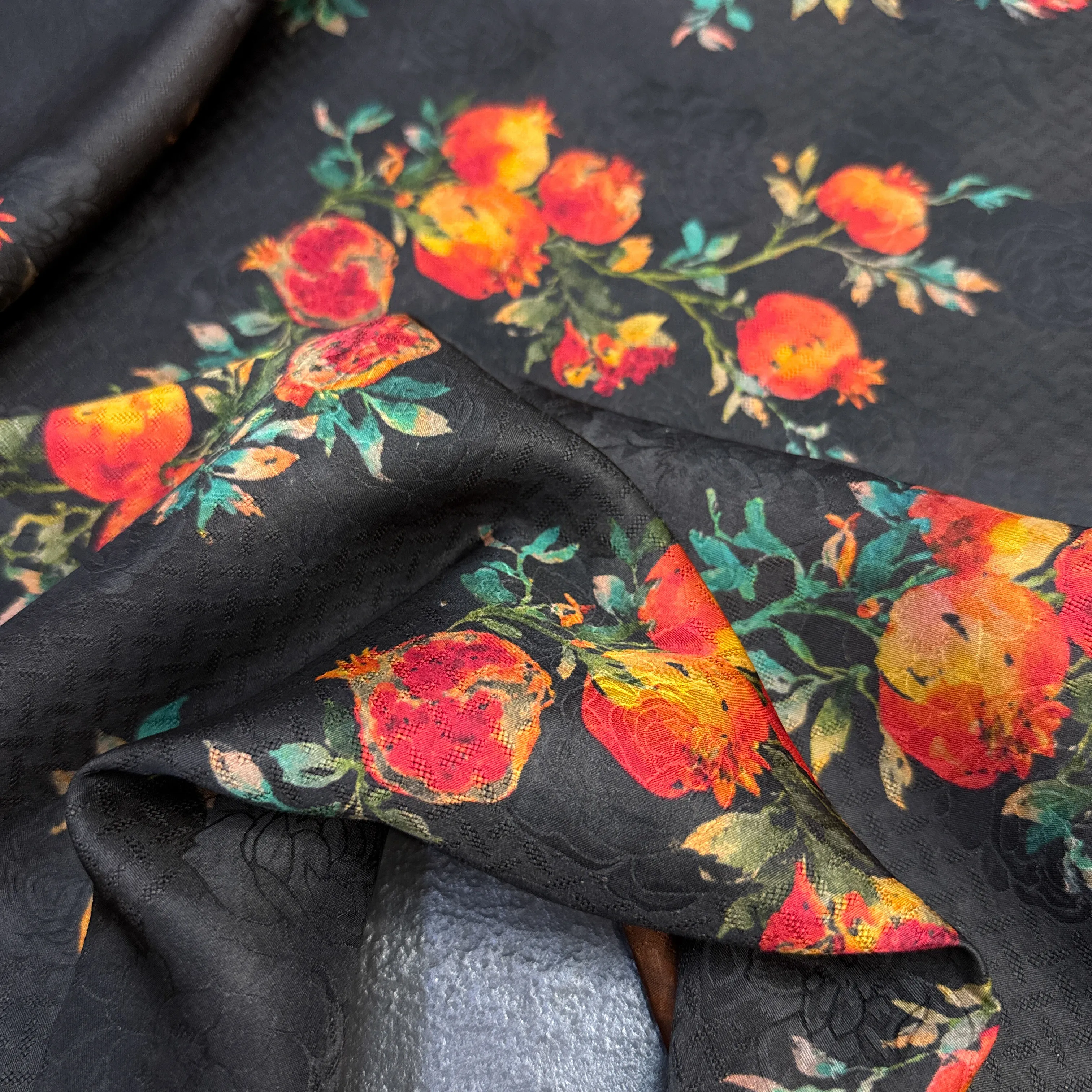 114CM Wide 26MM Hole-through B - Silk Blouse 评论和价格