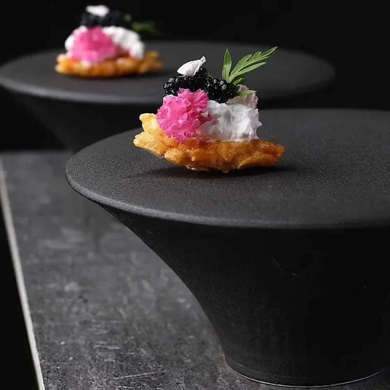 Creative Sushi Dish Specialty Tableware Restaurant Molecular Cuisine Display Plate Snack Plate  High Foot Ceramic Dessert Plate