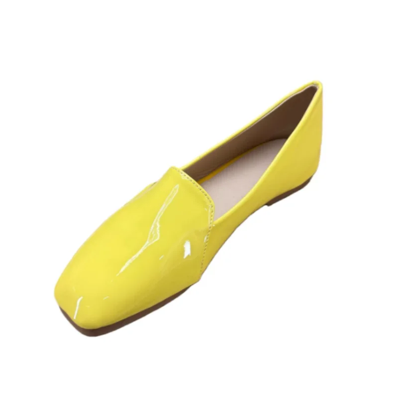 Lady Long Tip Shiny PU Leather Seam Slip-On Barefoot Red Wide Fitting Shoes Square Toe American And British Style Beige Sole