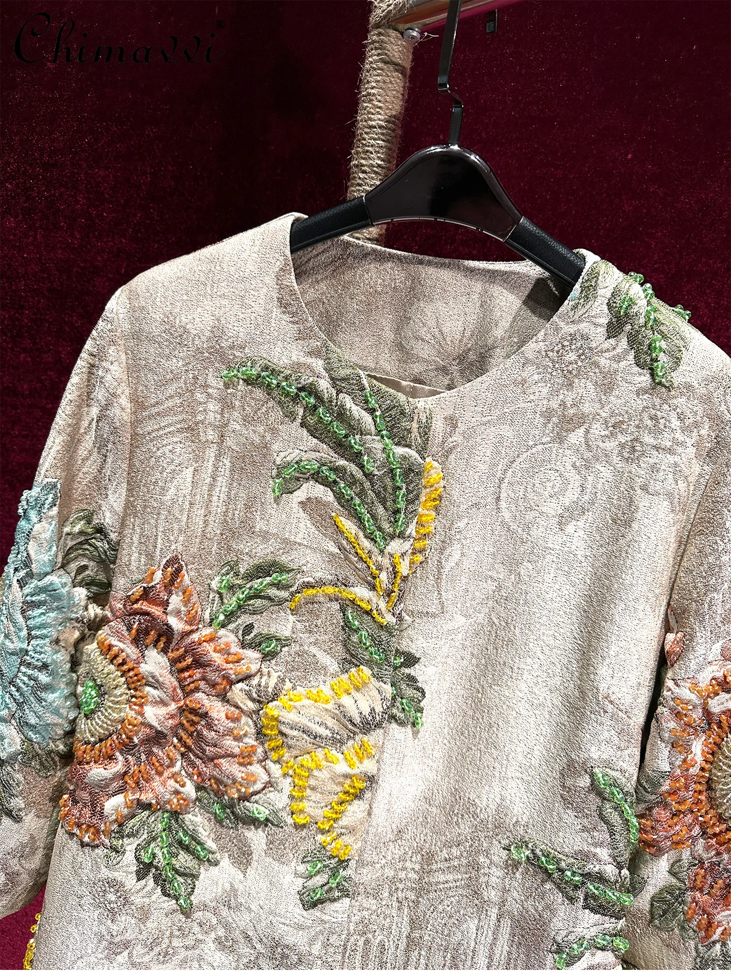 무거운 비즈 장식 자카드 중간 길이 코트 가을 겨울 신상 고급 패션 라운드 넥 루즈 우아한 레트로 트렌치 코트