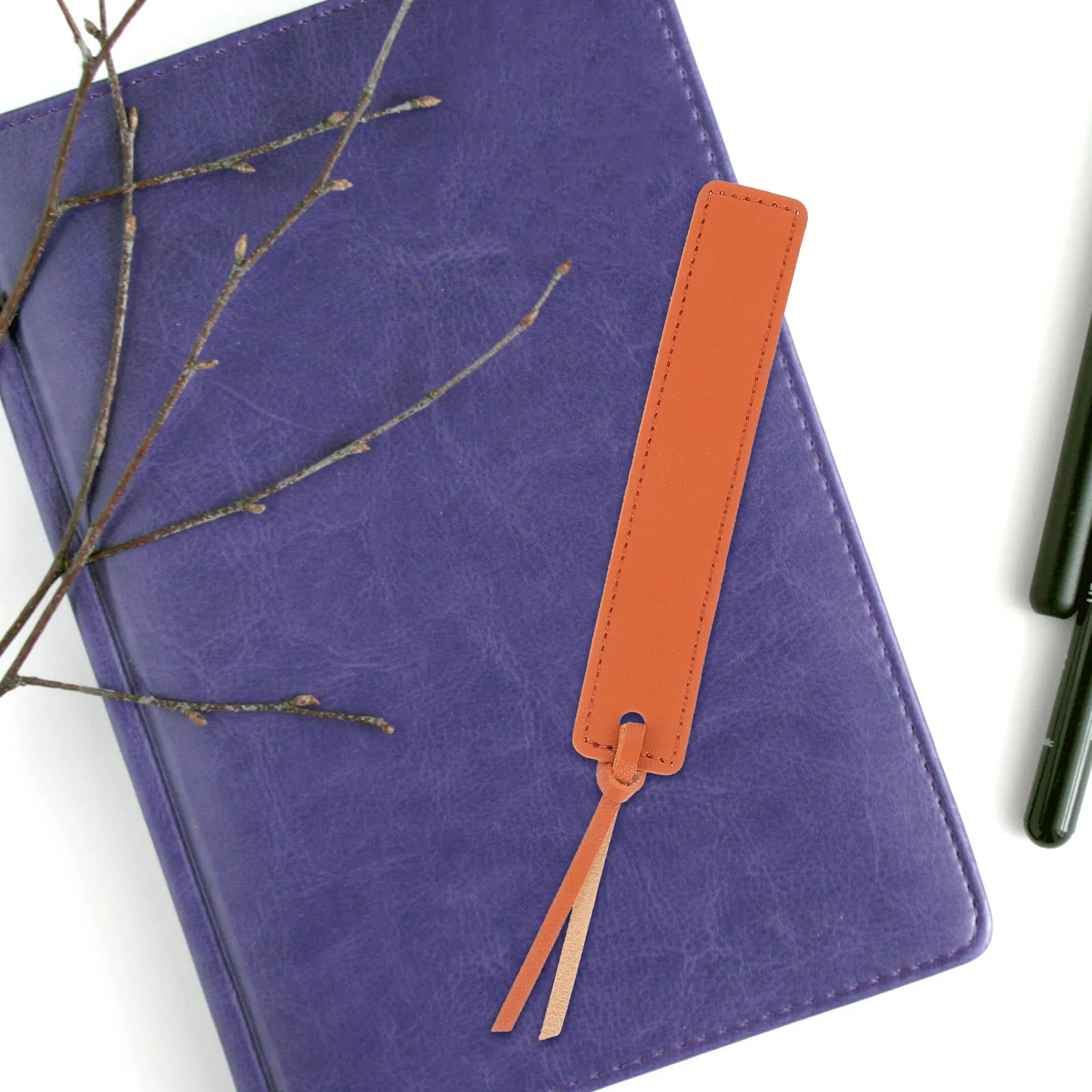 6Pcs Elegant PU Bookmarks Classic Stitched Design Page Holders for Reading Bookworms Office Supplies Travel Book