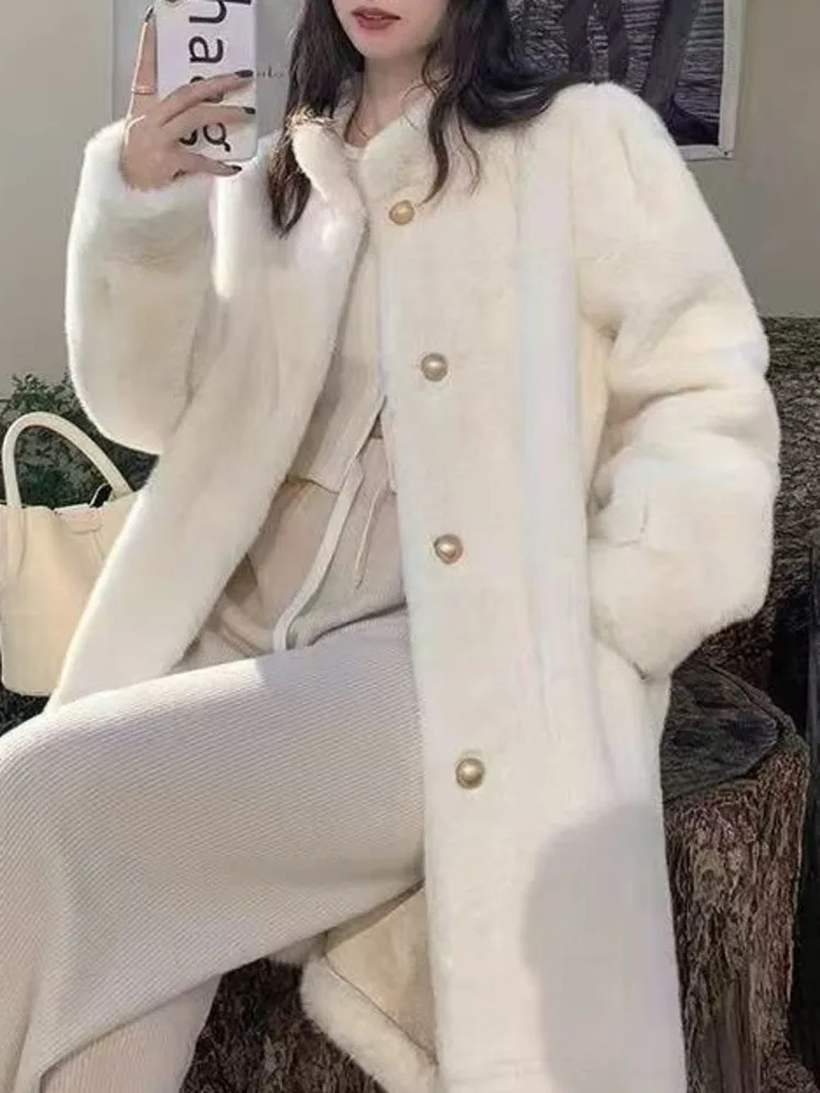 معطف نسائي من الفرو الصناعي من ZMEENNA ملابس خارجية شتوية دافئة وياقة ثابتة وأزرار ذهبية واحدة الصدر أنيقة باللون الأبيض ZM4465
