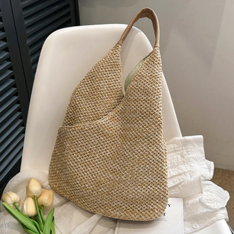 Formeki New Women Handbag Large Straw Casual Tote Bag  Hollow Out Outdoor Holiday Beach Bag