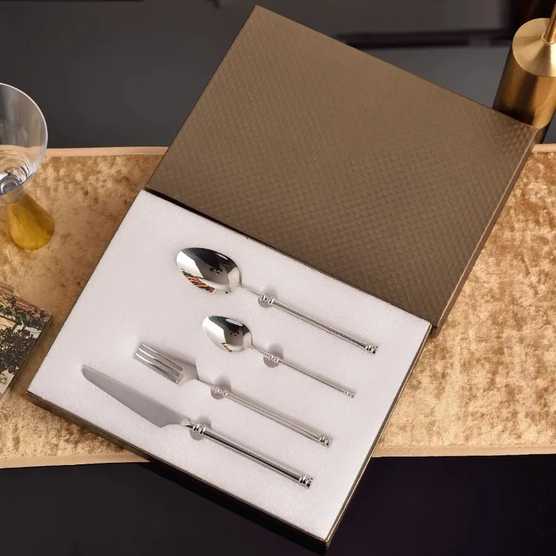 04 Stainless steel western tableware, knives, forks and spoons, high-end products 4-piece gift set