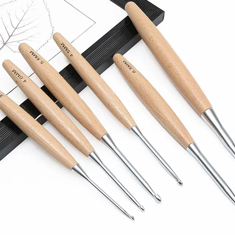 Wooden Handle Crochet Hook For Needlework Handmade DIY Crochet For Knitting And Accessories Tool Single Head Wool Crocheting