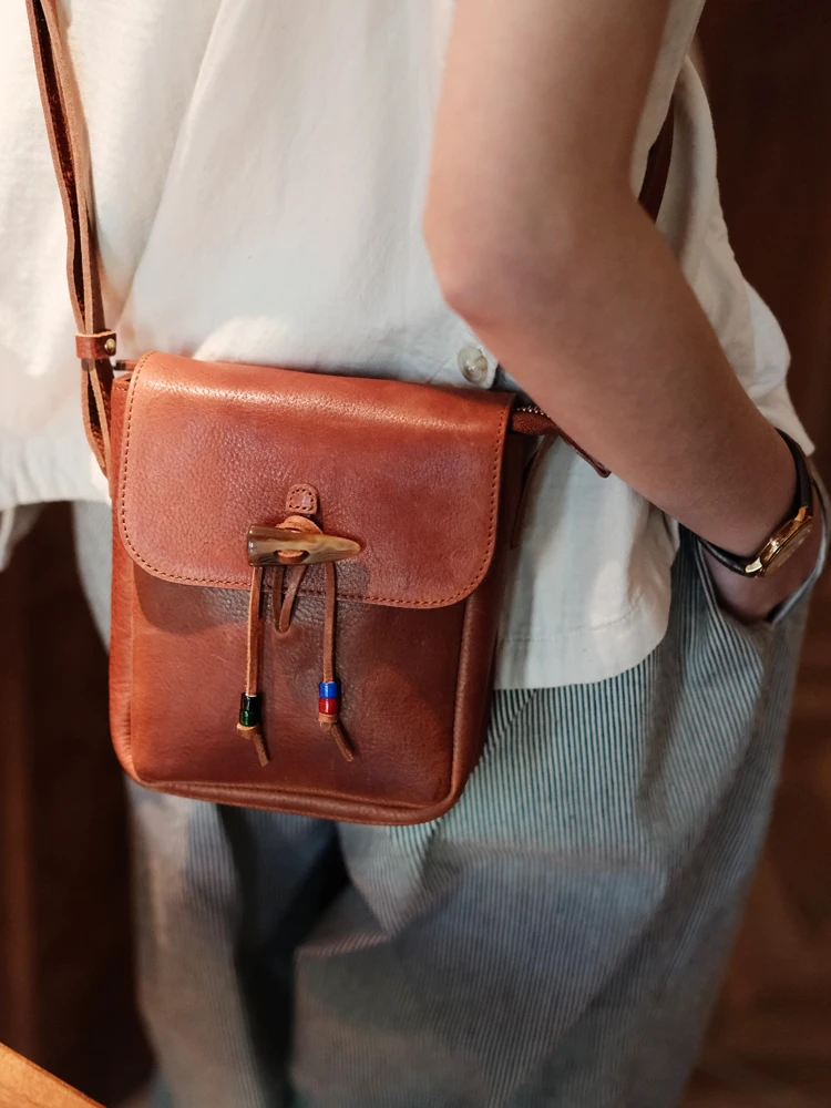 

Outdoor daily genuine leather women's small mobile phone bag Fashion casual luxury handmade cow leather shoulder crossbody bag