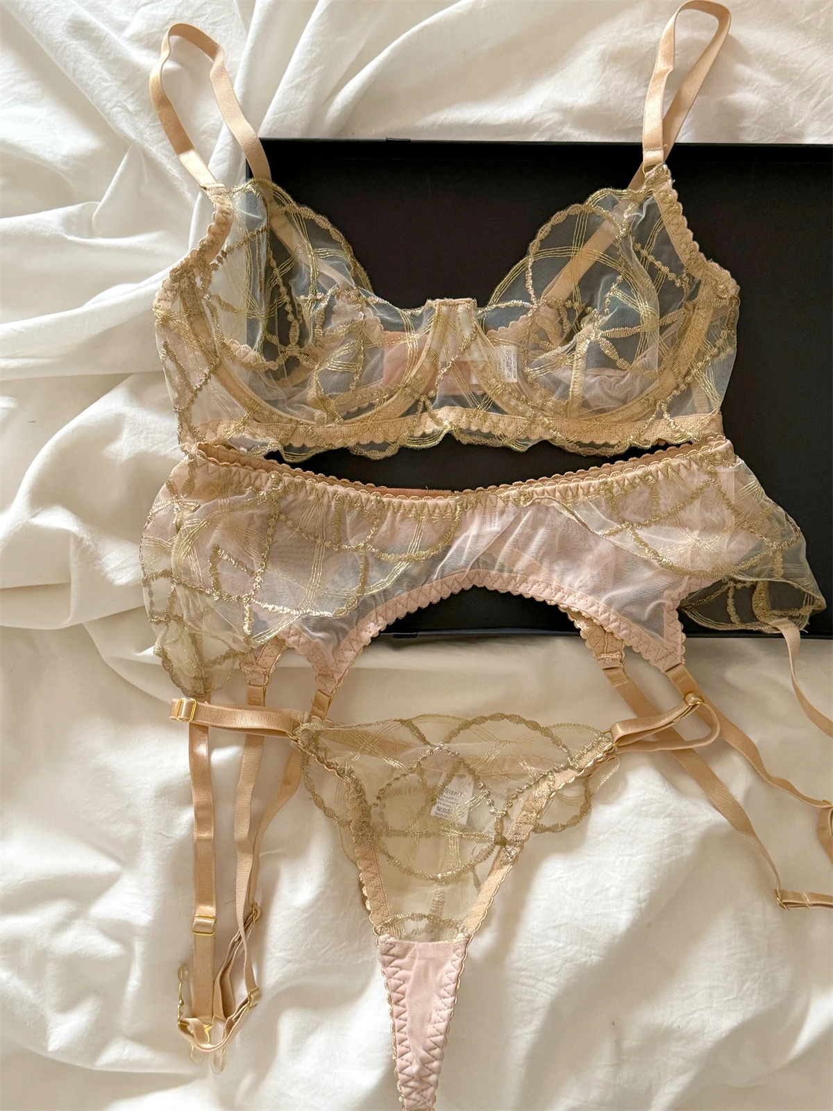 Champagne color three-piece lingerie briefs set women lace thin large breasts embroidered lace gathered lingerie set