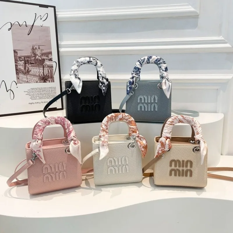 Bolso bandolera de mujer con diseño creativo, elegante y portátil, ideal para viajes y ropa casual