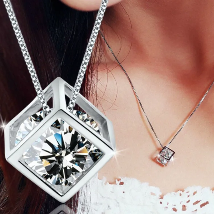 Bracelet Hand String Love Rubik's Cube Pendant Female Korean-Style Diamond-Encrusted Zircon Square Love Window Short Clavicle