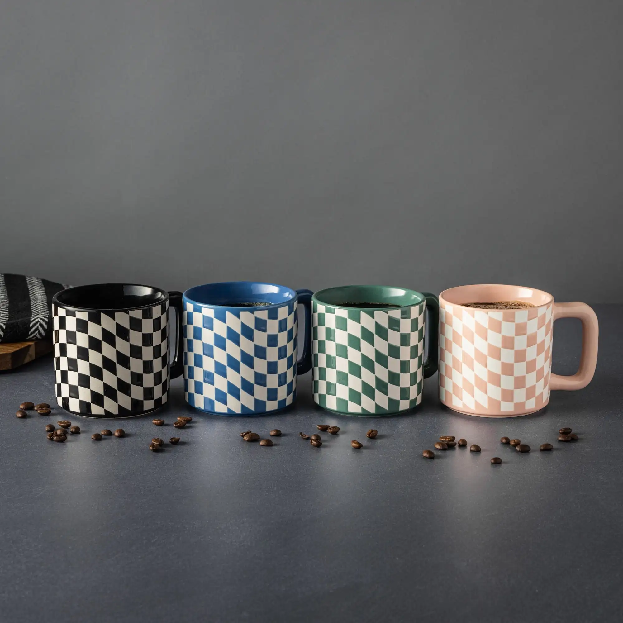 

4-Pack Checkered 16oz Coffee Mug