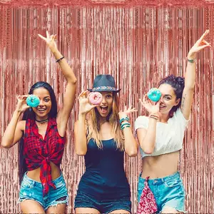 رخيصة كحزب الزخارف المعدنية ورقة هامش الستائر خلفية لعيد ميلاد رأس السنة الجديدة حزب صور زفاف الديكور أفضل 12 لوحة الذكرى السنوية لمدرسة المبيعات - رقم 10