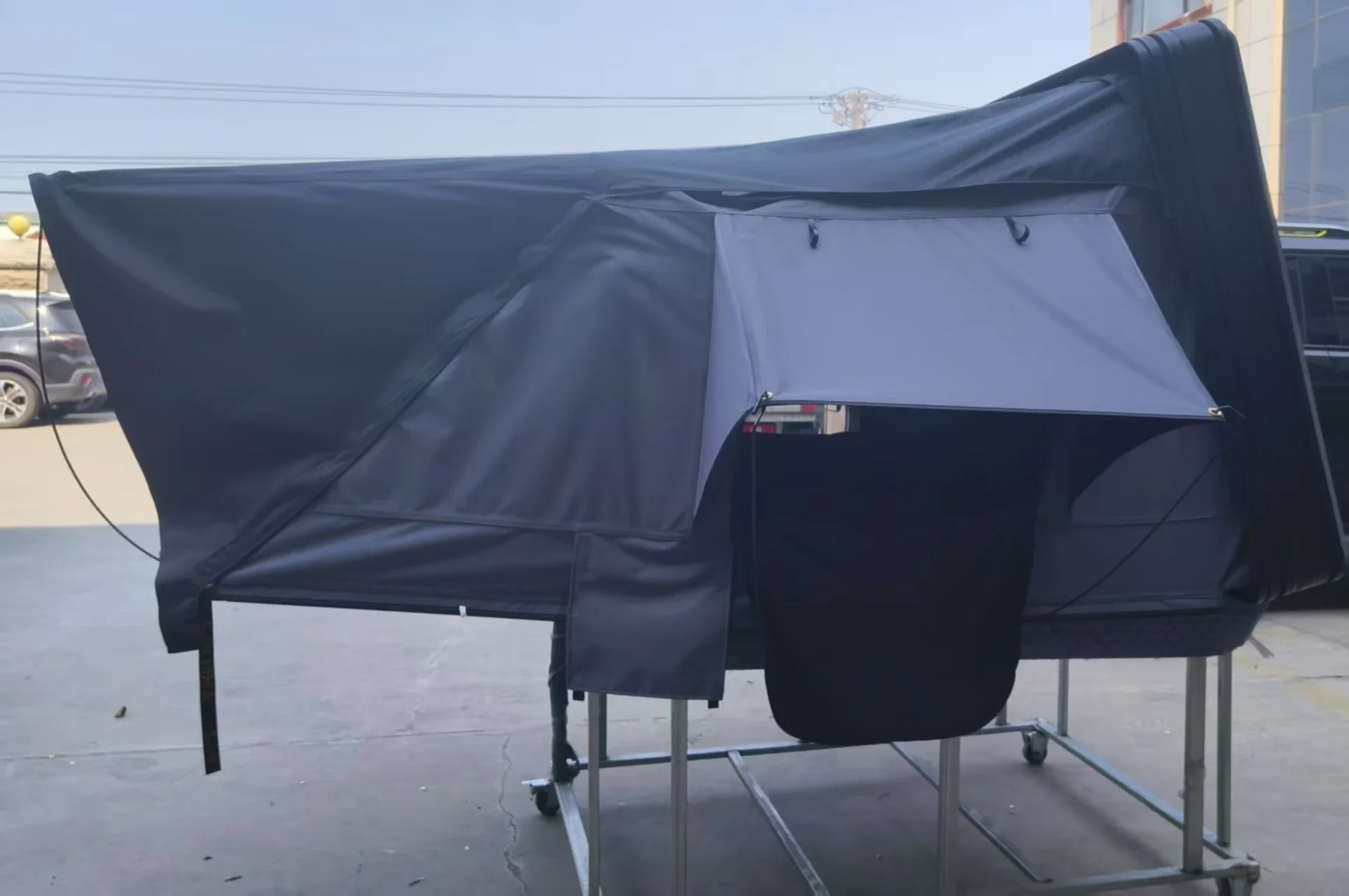 2026 New Design UV Protection Side Opening ABS Hard Shell Roof Tent Spacious Space Tent Camping Tent