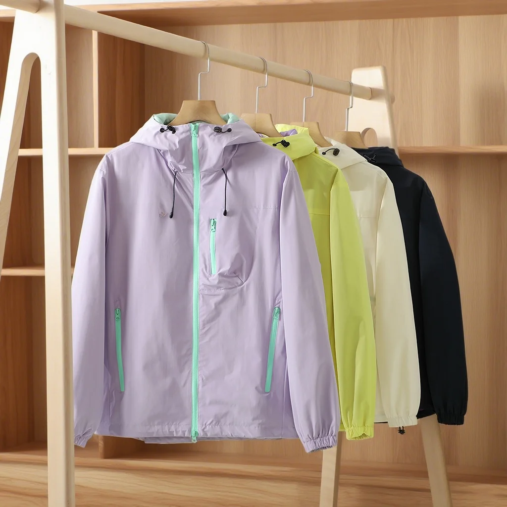 

Outdoor Windproof Water-resistant Hooded Jaet Zipper Decoration Tee-proof Fabric Autumn Couples Coat for Youth Spor Sle