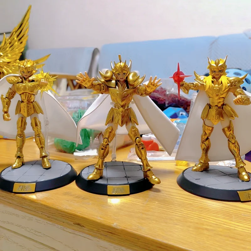 جديد 2025 Blokees Saint Seiya Champion Class Aries Mu أنيمي الشكل Masami Kurumada عمل الشكل زينة هدايا عيد الميلاد