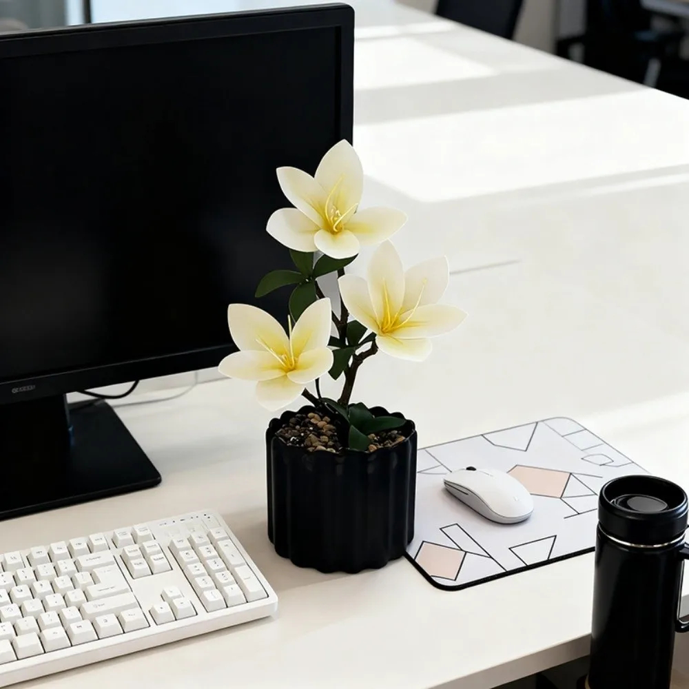 

New Multi-Bloom Artificial Flower Magnolia DIY Faux Flowers Artificial Faux Plants Simulated Plastic Fake Flower Home Decor