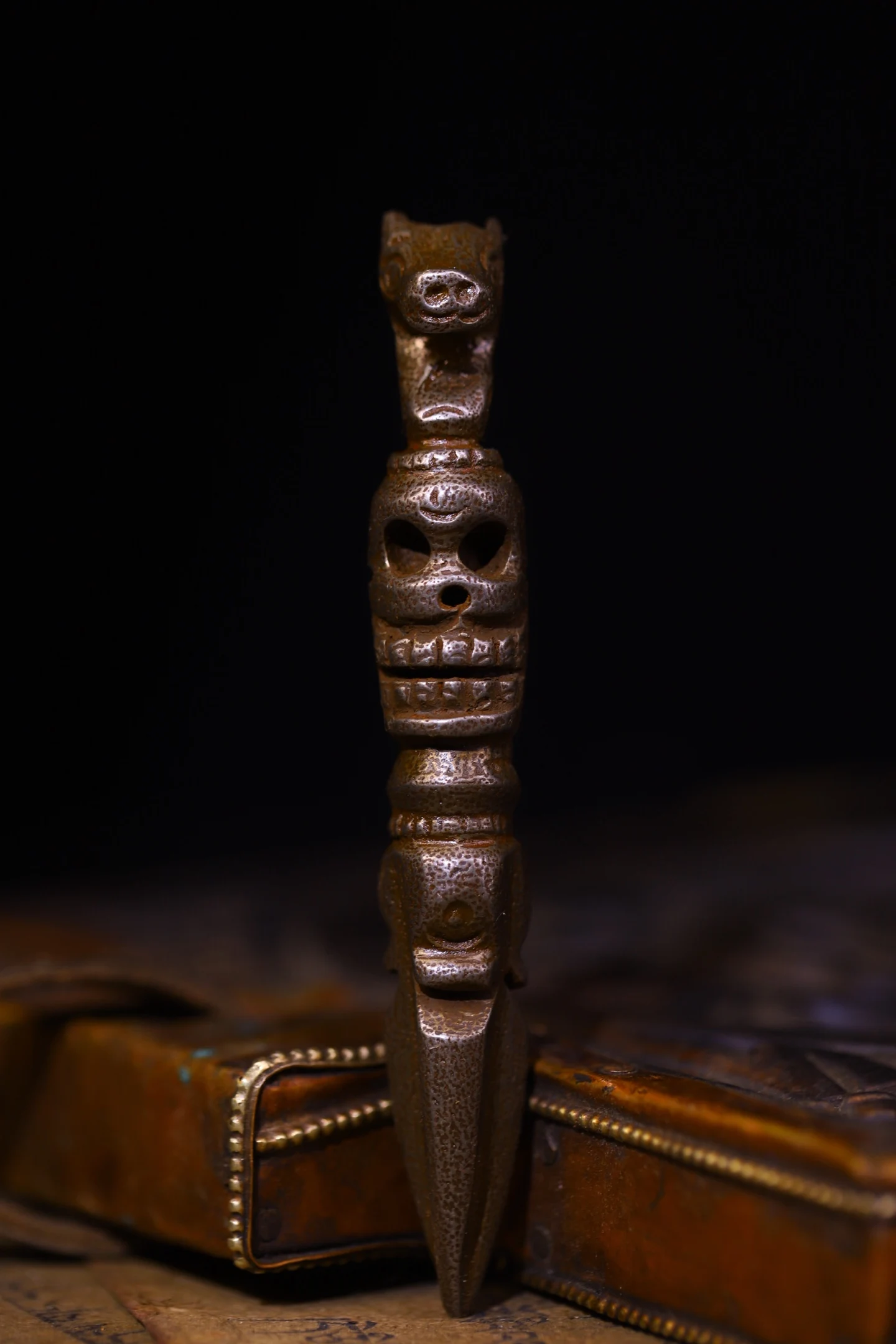 4-xizang-folk-collection-old-tiantie-cinnabar-high-relief-hayagriva-buddha-head-skull-vajra-phurpa-pendant-amulet-town-house