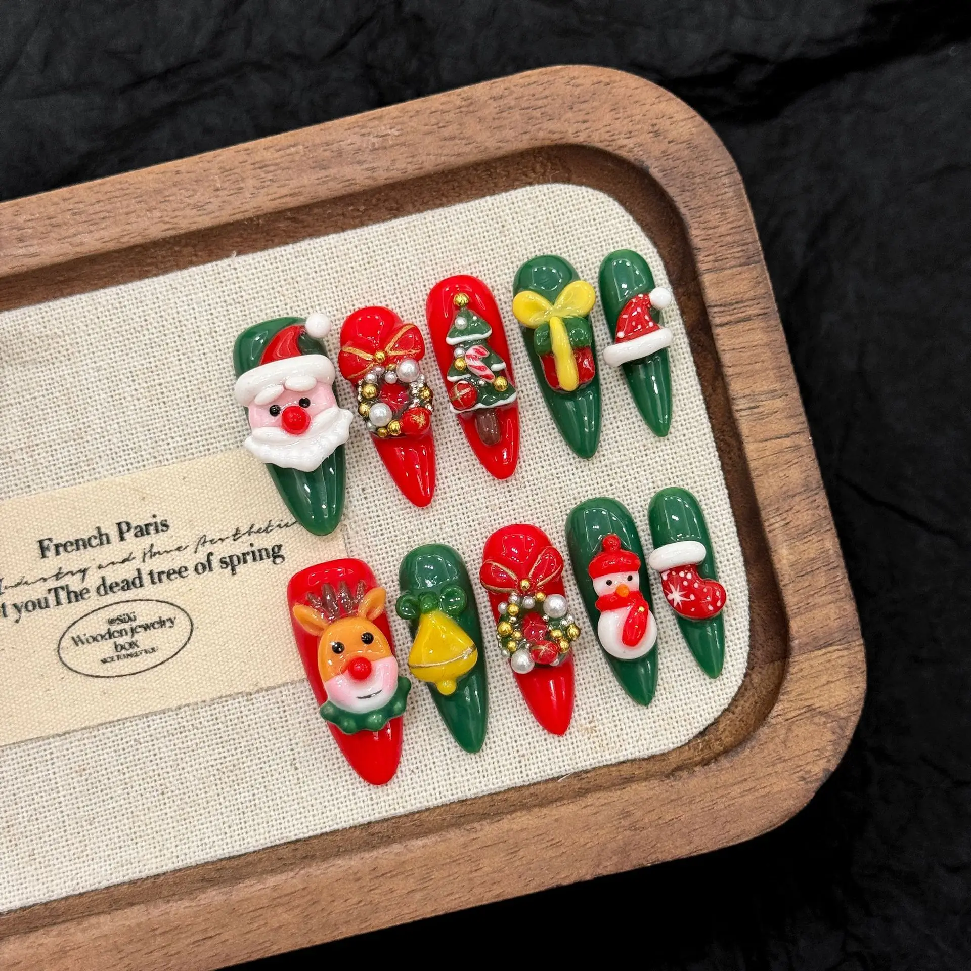 

10 шт., рождественские ногти ручной работы, милые 3D накладные ногти Санта-Клауса, снеговика, красные и зеленые миндалевидные накладные ногти для женщин и девочек