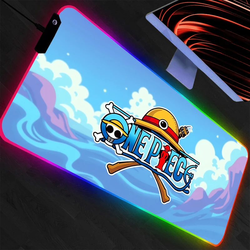 

Светодиодный коврик для мыши One Piece, аксессуары для геймеров с RGB-подсветкой, коврик для мыши для ПК, полный комплект для компьютера, коврик для клавиатуры и стола