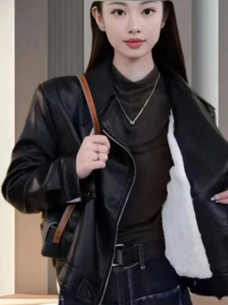 Giacca da Moto alla Moda da Donna, Cappotto in Pelle Casual Versatile, Nuovo Stile Autunno Inverno, Super Elegante per il Pendolarismo, Antivento e Comodo