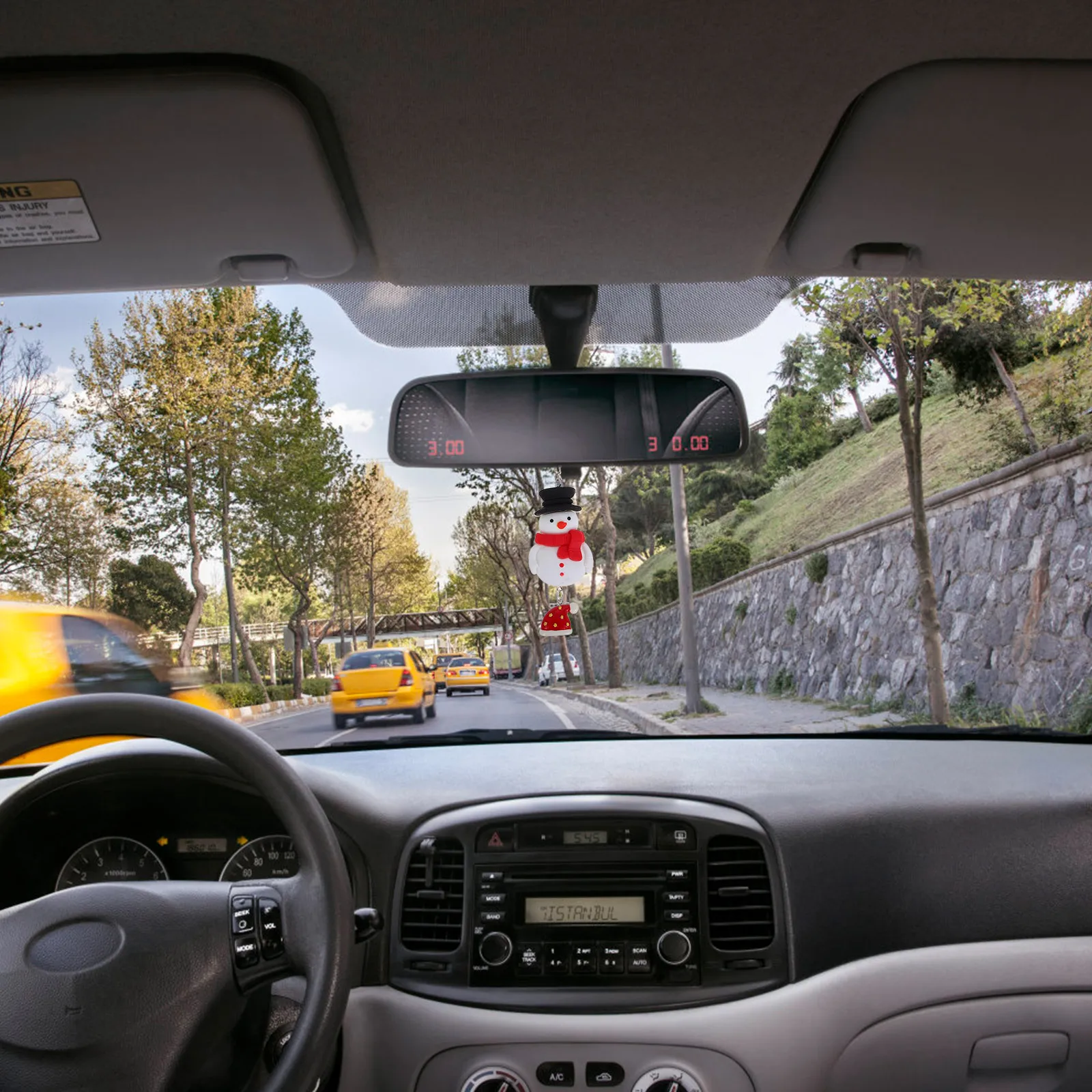 

1 Piece Snowman Hanging Charm for Car Resin Christmas Ornament with Rearview Mirror Decor Auto Interior