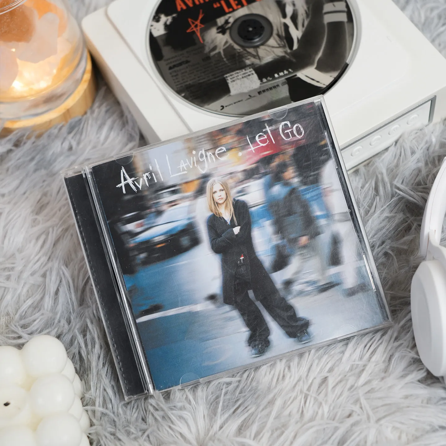 

Classic Pop Punk & Alternative Rock Album Avril Lavigne Music CD Let Go Debut Album Music Record Cosplay Soundtracks Box Gift