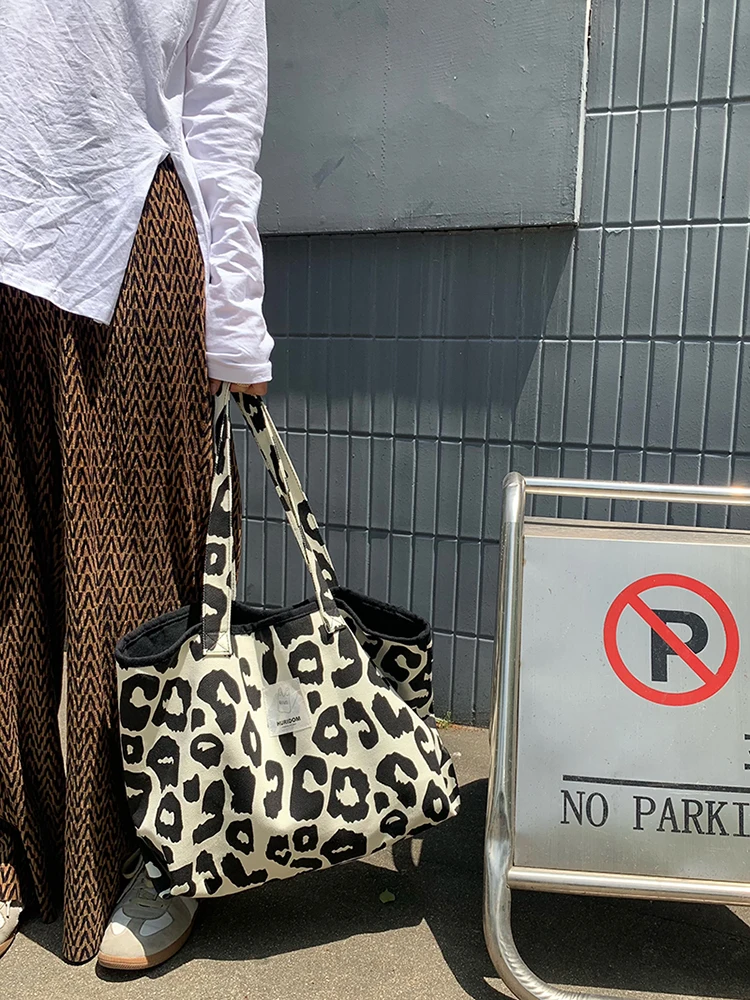 Original Fashion New Leopard Print Single Shoulder Women's Bag Simple And Versatile Large Capacity Shopper Canvas Handbag Trendy