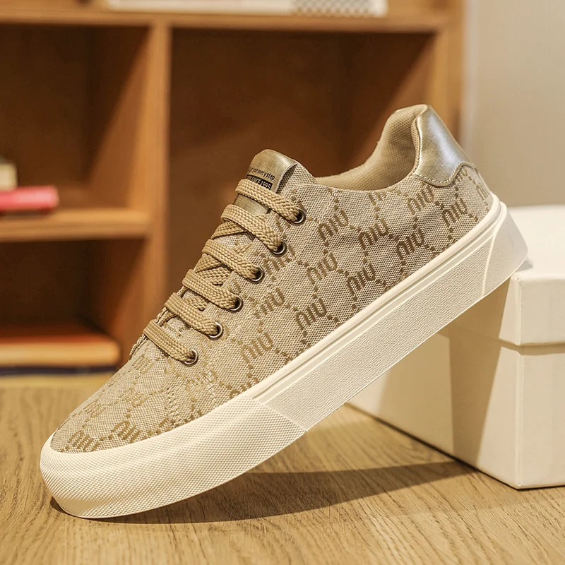 

2025 новые осенние мужские тренировочные кроссовки в немецком стиле — массивные низкие топы, дышащие и универсальные для скейтбординга и повседневной одежды