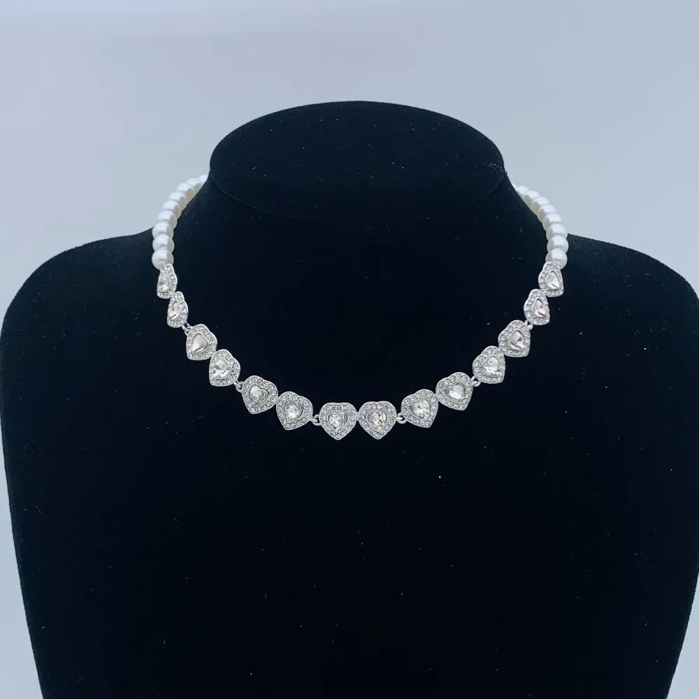 

Новое красочное милое ожерелье из натурального камня 2025 года подходит для повседневного ношения в различных элитных случаях