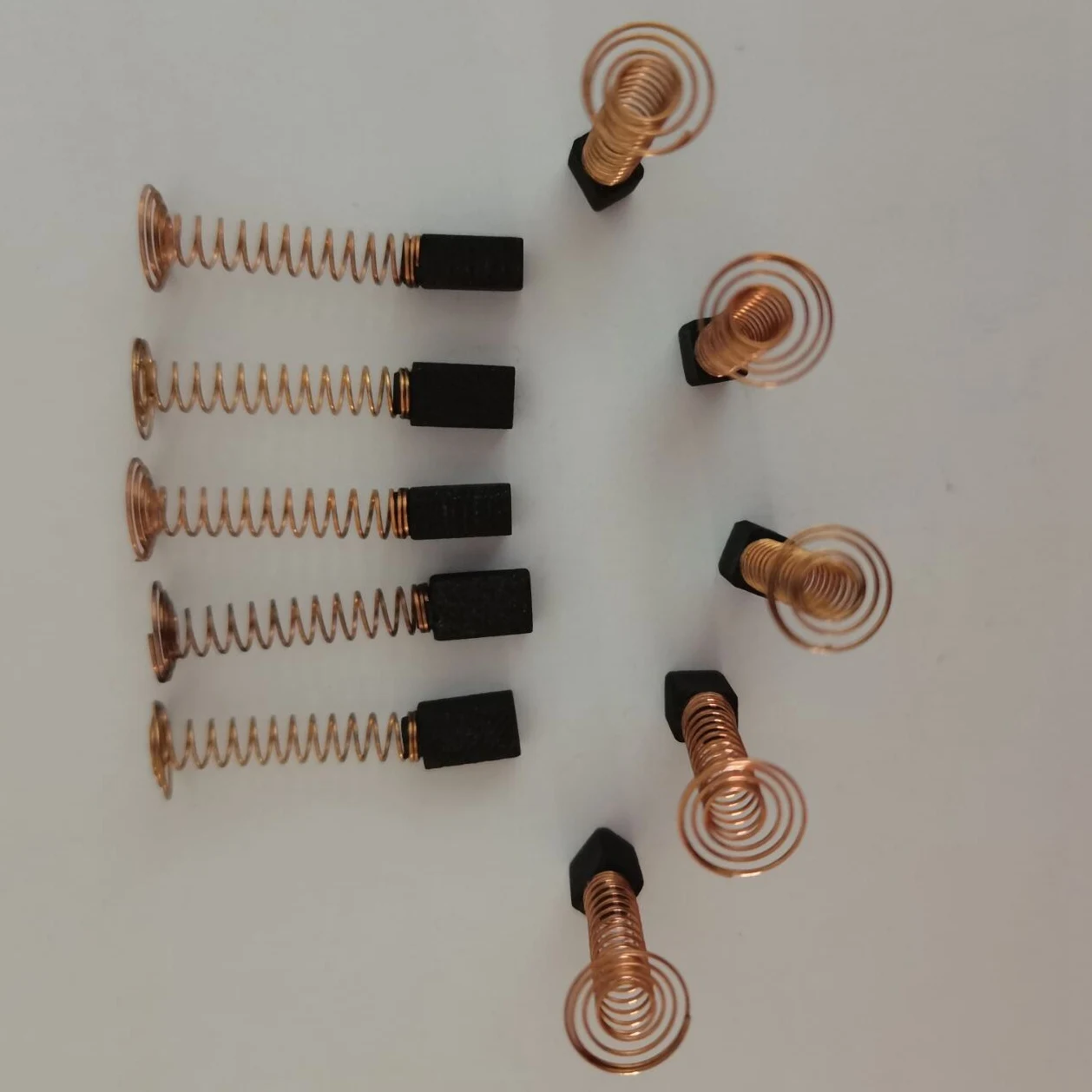 ドレメル用カーボンブラシ,モデル4000-90930,2615298790, 595, 395, 300, 6000, 300, 215,10個