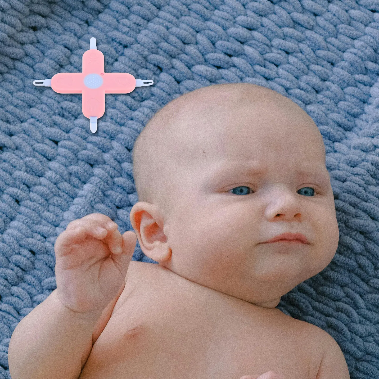

Baby Care Tools 4-In-1 Cross Shape Nose Ear Cleaner Nail Trimmer Newborn Infant Wax Removal Kit Pink