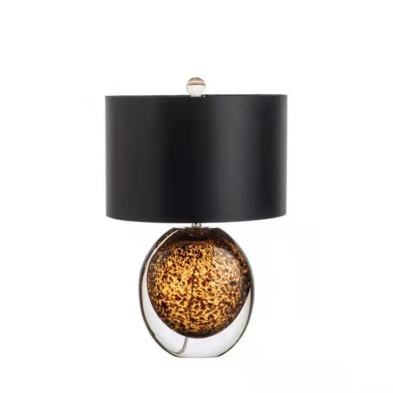

Nordic crystal table lamp, artistic creativity amber hotel restaurant study children's bedroom bedside decoration LED lamp