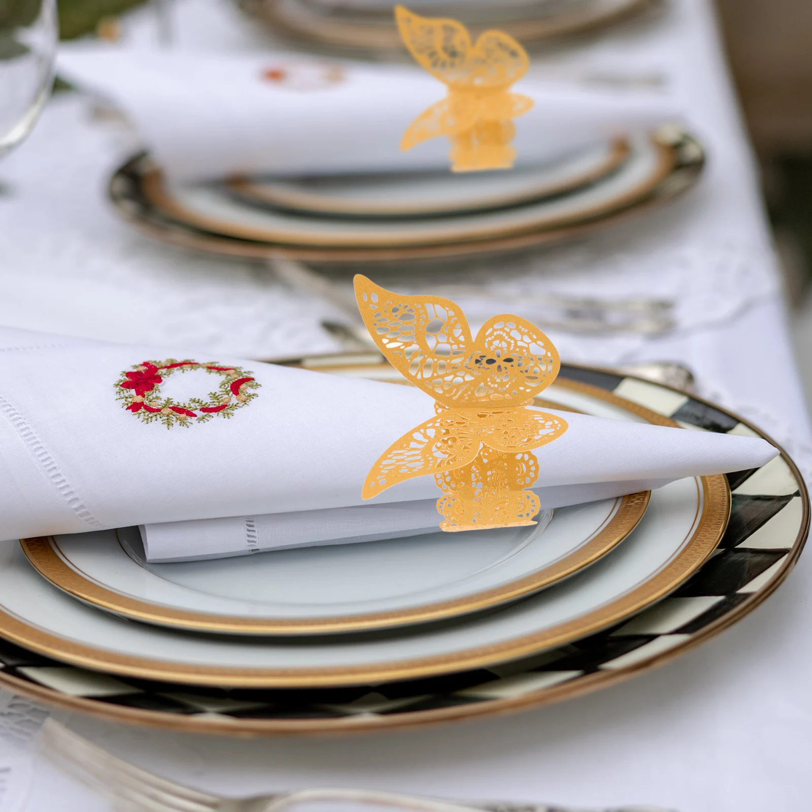 

50Pcs Butterfly Napkin Rings Gold Hollow Paper Buckle Wedding Banquet Birthday Dinner Table Decoration Clips for Paper