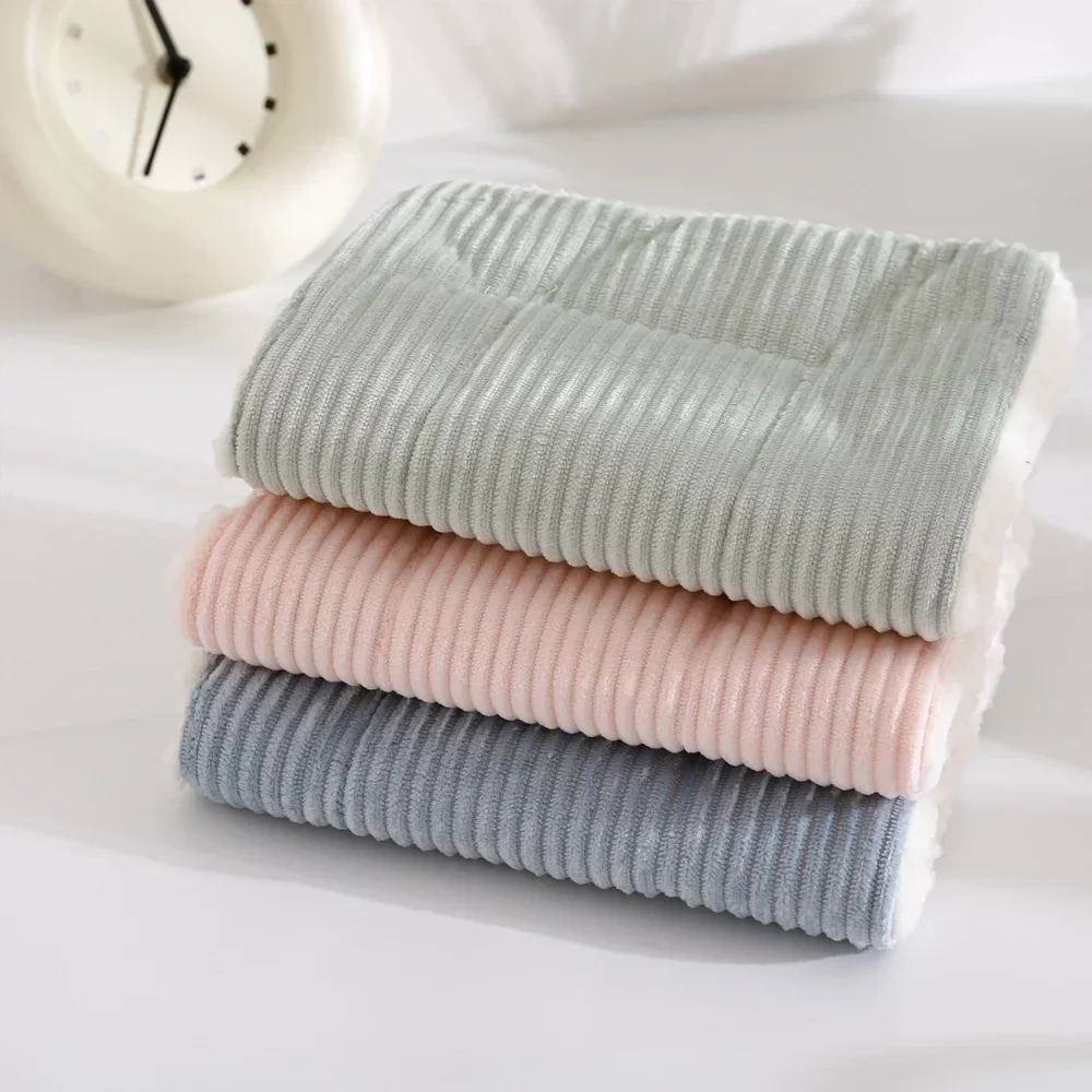 Autumn Winter Warm Solid Fleece Bed Soft Lint Sleep Mat Nest  Plush Mat Bed for Small Animal Hedgehog Hamster Rabbit Bird Mats