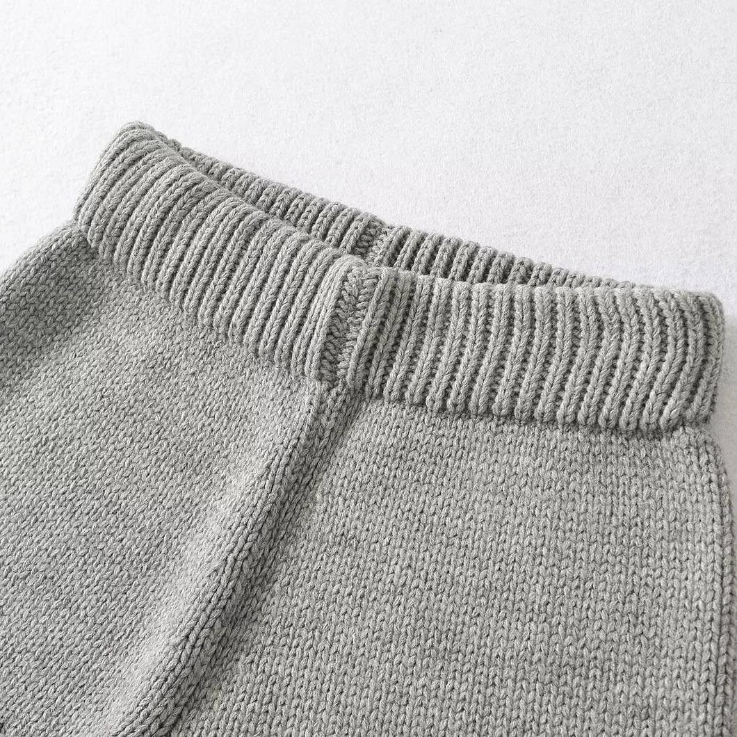 KEYANKETIAN 2025 New Women\'s Solid color Knit Shorts Street style Hot sweet Slim Sheath Hot Shorts Casual Woolen Straight Pants