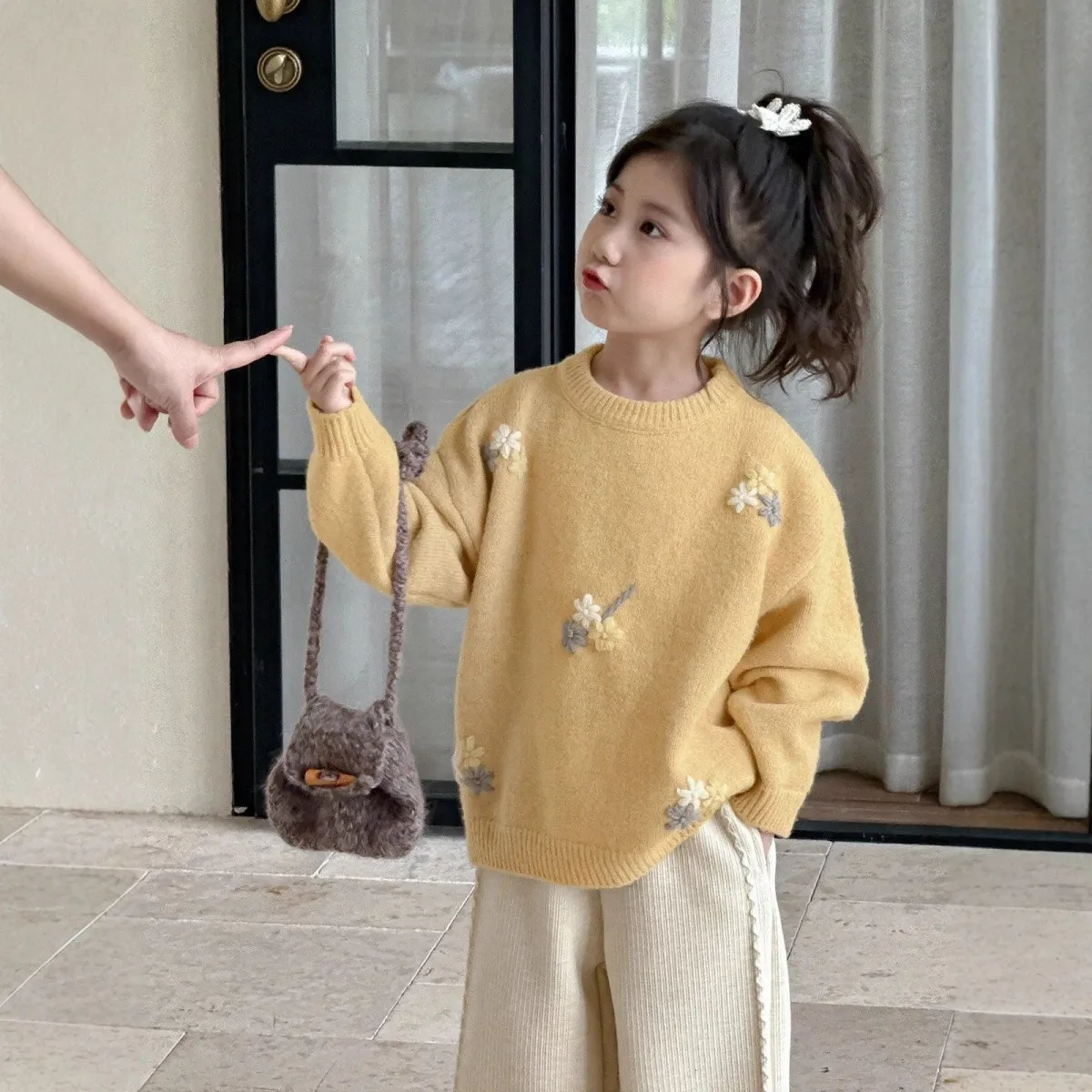 Girls Floral Knit Sweater Autumn Winter New Kids Warm Pullover Round Neck Long Sleeve Top Children Clothing
