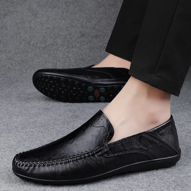 

High Quality Fashionable Breathable Casual Leather Shoes for Men Comfortable Soft Soles Non Slip Bean Shoes Outdoor Driving Shoe