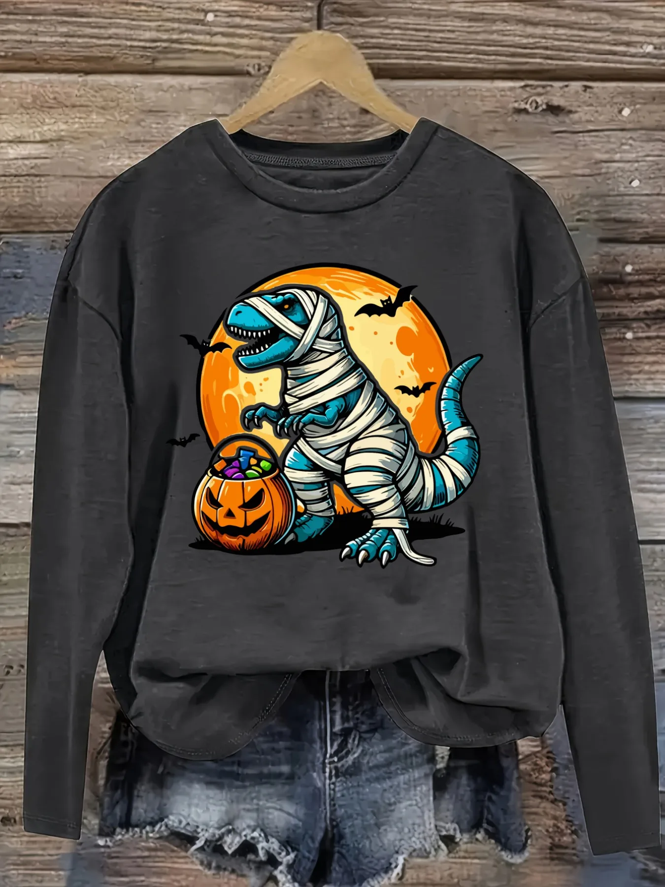 Women's Casual Long Sleeve Crew Neck T-Shirt Mummy Dinosaur Halloween Pumpkin Moon Design, Round Neck Women's Clothing, Machine Washable, Slightly Elastic, Loose Fit, Spring Autumn Winter Women's T-Shirt, Halloween Costume Outfit