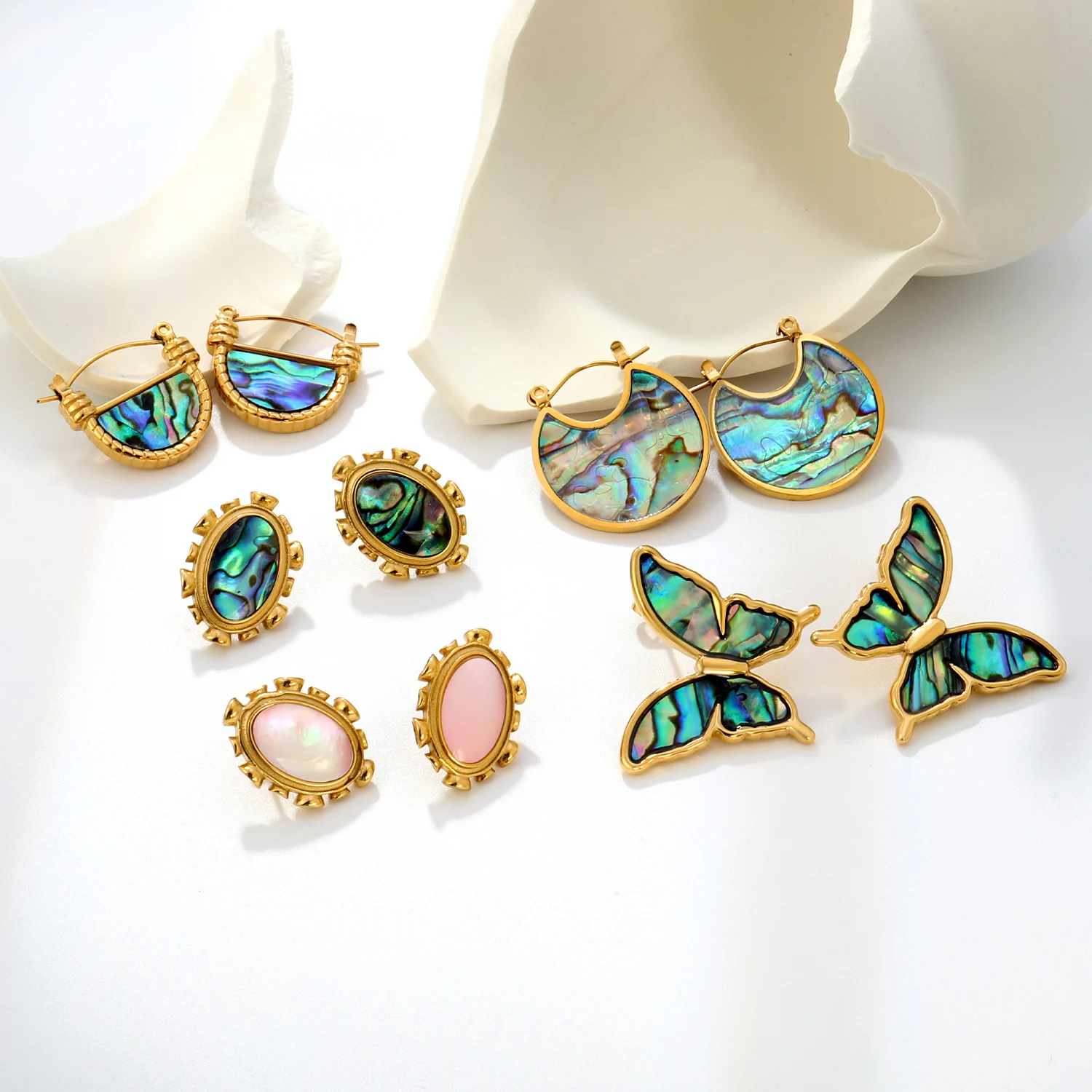 Vintage Elegant Women Stainless Steel Abalone Shell Butterfly Oval Stud Earrings Party Jewelry Light Luxury Earrings Gift