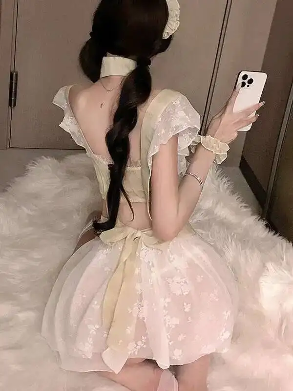 Uniforme de demoiselle d'honneur Cosplay Sexy, fournitures de demoiselle d'honneur de séduction pour Couple, robe élégante en maille, mode femmes t-shirt, nouveau haut doux EKI0 2025