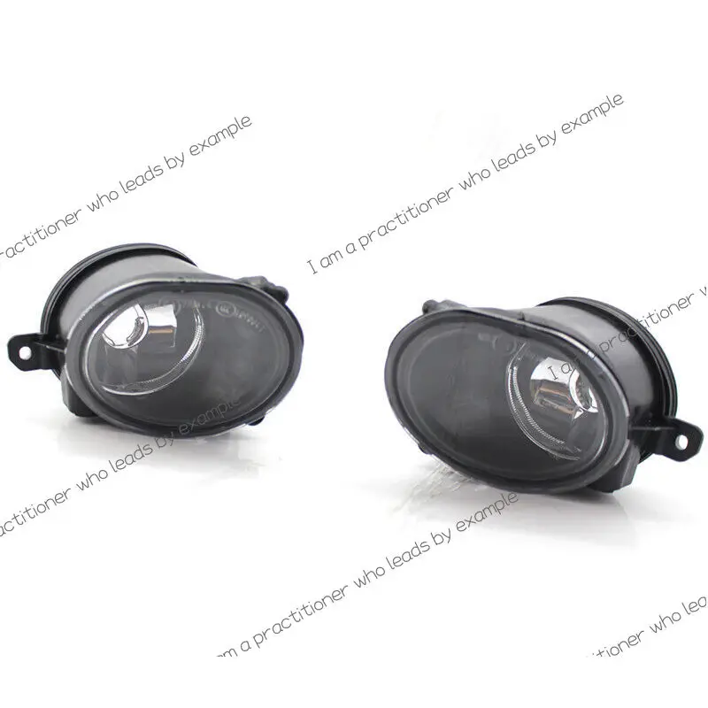 

For 2008-2011 Volvo S40 V50 fog lamp 30764930 30764931